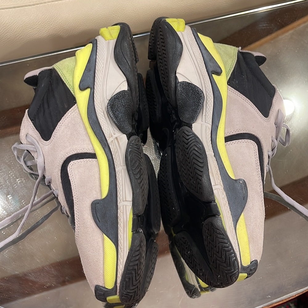 Balenciaga Triple S men’s sneakers size 10. Authentic and in good condition - Picture 4 of 13